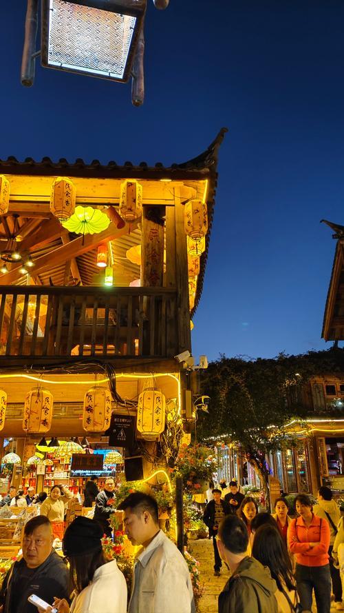 现！坐地起价一天降价8次也没人住？冰球突破技巧国庆第一批血亏的老板出(图13)