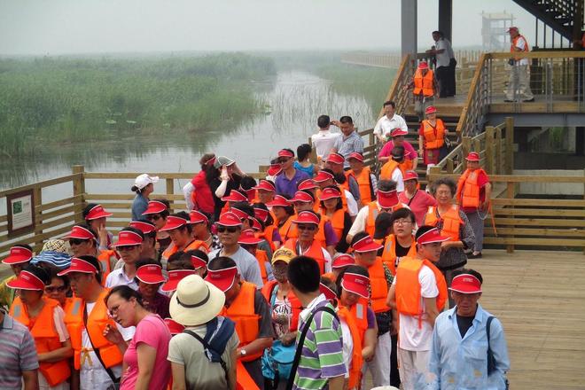 现！坐地起价一天降价8次也没人住？冰球突破技巧国庆第一批血亏的老板出(图19)