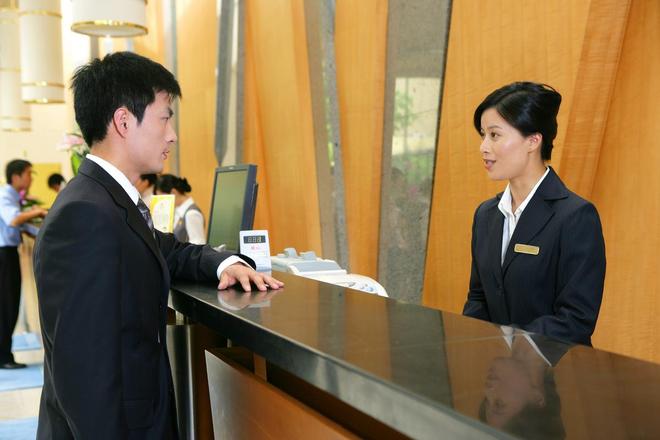 现！坐地起价一天降价8次也没人住？冰球突破技巧国庆第一批血亏的老板出(图15)