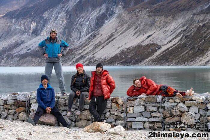 罗斯登山者首攀海拔8163米峰鲜少有人尝试西南壁的替换线路冰球突破豪华版尼泊尔]2025年年度十大探险活动2 - 俄(图21)